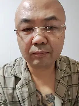 Snapshot of caige8888 chatting on 11-13-25, 09:30 caige8888 online show from 11-13-25, 09:30