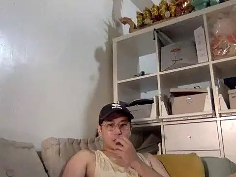 Snapshot of ajixxxxxxxx chatting on 11-06-25, 05:52 ajixxxxxxxx online show from 11-06-25, 05:52