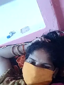 Snapshot of Rajni_cuty chatting on 10-21-25, 11:00 Rajni cuty online show from 10-21-25, 11:00