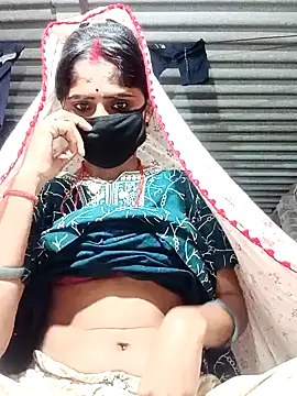 Snapshot of Rajni_chauhan chatting on 10-25-25, 11:32 Rajni chauhan online show from 10-25-25, 11:32