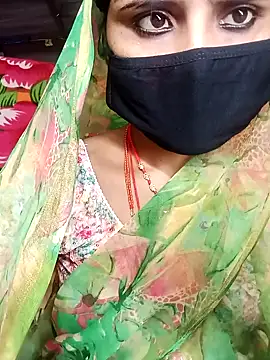 Snapshot of Rajni_chauhan chatting on 10-30-25, 10:49 Rajni chauhan online show from 10-30-25, 10:49