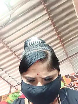 Snapshot of Rajni_chauhan chatting on 11-07-25, 06:24 Rajni chauhan online show from 11-07-25, 06:24