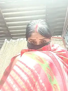 Snapshot of Rajni_chauhan chatting on 11-15-25, 06:59 Rajni chauhan online show from 11-15-25, 06:59