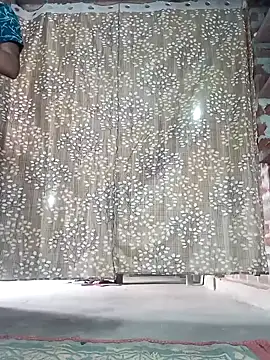 Snapshot of Rajni_chauhan chatting on 11-20-25, 08:47 Rajni chauhan online show from 11-20-25, 08:47