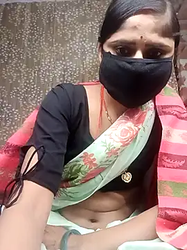 Snapshot of Rajni_chauhan chatting on 11-28-25, 04:20 Rajni chauhan online show from 11-28-25, 04:20