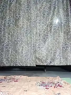 Snapshot of Rajni_chauhan chatting on 12-02-25, 04:02 Rajni chauhan online show from 12-02-25, 04:02