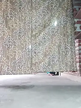 Snapshot of Rajni_chauhan chatting on 12-14-25, 08:20 Rajni chauhan online show from 12-14-25, 08:20