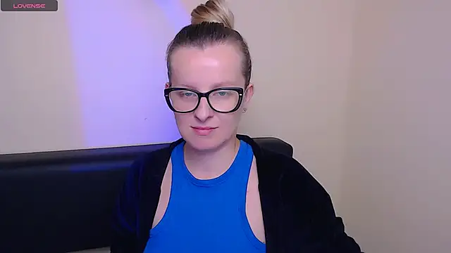 AllaLeomz online show from 10-16-25, 06:58