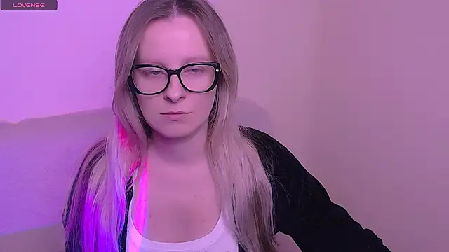 AllaLeomz online show from 11-10-25, 08:02