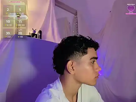 Yamilk101 online show from 12-18-25, 02:06