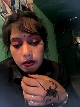 Snapshot of Ragni_bhargav chatting on 10-17-25, 03:47 Ragni bhargav online show from 10-17-25, 03:47