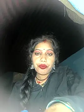 Snapshot of Ragni_bhargav chatting on 10-19-25, 05:35 Ragni bhargav online show from 10-19-25, 05:35