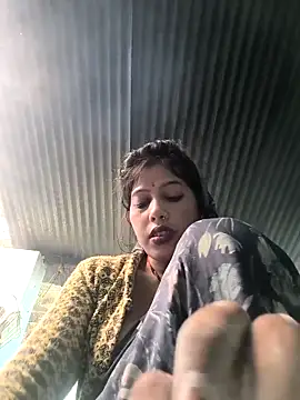 Snapshot of Ragni_bhargav chatting on 11-21-25, 03:49 Ragni bhargav online show from 11-21-25, 03:49