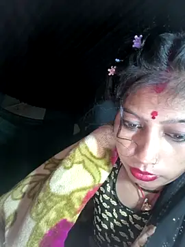 Snapshot of Ragni_bhargav chatting on 11-21-25, 08:40 Ragni bhargav online show from 11-21-25, 08:40