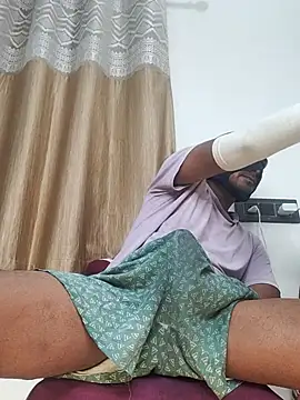 Snapshot of Mysterious_Prince chatting on 12-18-25, 06:47 Mysterious Prince online show from 12-18-25, 06:47