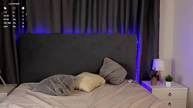 Snapshot of NadiaGnegy chatting on 11-20-25, 03:12 NadiaGnegy online show from 11-20-25, 03:12