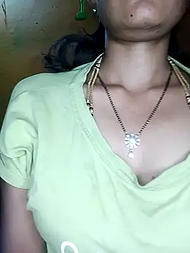 Snapshot of Deepa_telugu chatting on 11-02-25, 06:05 Deepa telugu online show from 11-02-25, 06:05