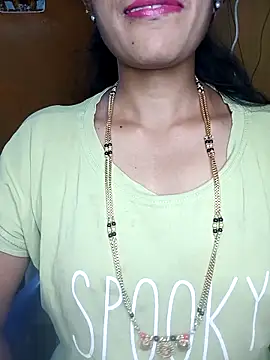 Snapshot of Deepa_telugu chatting on 11-13-25, 05:17 Deepa telugu online show from 11-13-25, 05:17