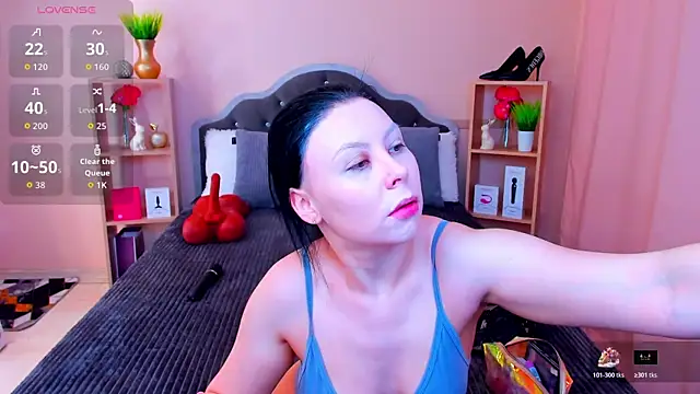 Snapshot of ChloeBrut chatting on 11-10-25, 12:31 ChloeBrut online show from 11-10-25, 12:31