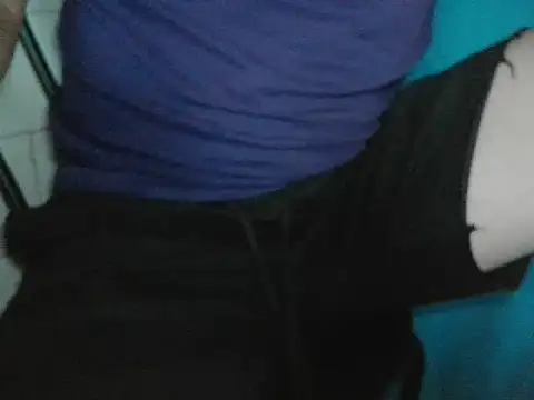 Snapshot of justmealex27 chatting on 10-29-25, 07:10 justmealex27 online show from 10-29-25, 07:10