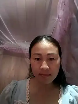 Snapshot of Spring-mky chatting on 10-21-25, 01:45 Spring-mky online show from 10-21-25, 01:45