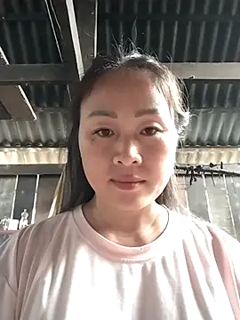 Snapshot of Spring-mky chatting on 10-23-25, 08:02 Spring-mky online show from 10-23-25, 08:02