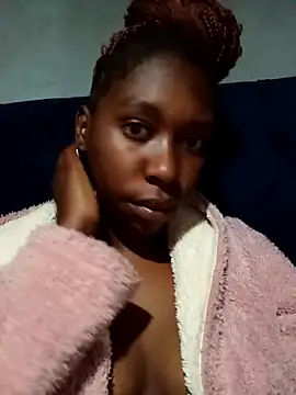 sexysmalldaily04 online show from 10-31-25, 12:11