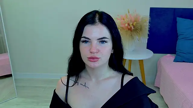 Snapshot of Meow_Milena chatting on 10-17-25, 11:40 Meow Milena online show from 10-17-25, 11:40