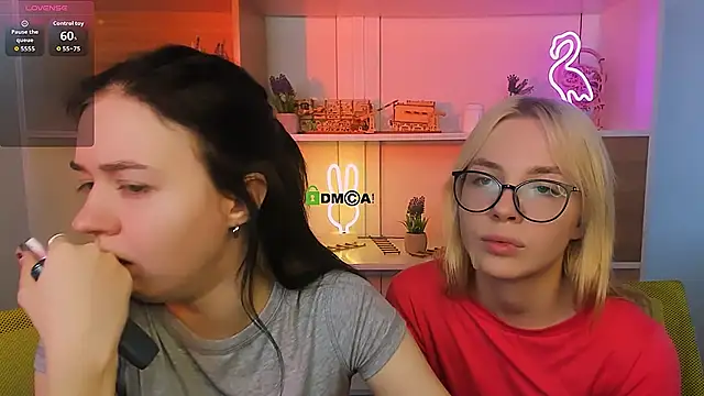 Snapshot of miki_ti chatting on 11-29-25, 11:24 miki ti online show from 11-29-25, 11:24