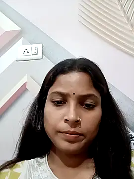 Snapshot of Anshika1431 chatting on 10-16-25, 04:35 Anshika1431 online show from 10-16-25, 04:35