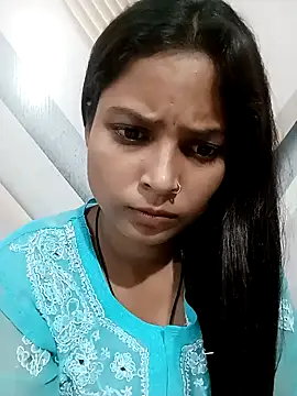 Snapshot of Anshika1431 chatting on 10-17-25, 05:37 Anshika1431 online show from 10-17-25, 05:37