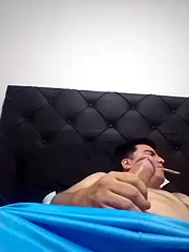 Chorizo Criollo online show from 10-18-25, 03:02