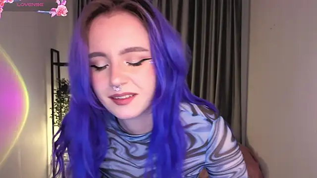 Snapshot of AleksaDivine chatting on 10-17-25, 08:55 AleksaDivine online show from 10-17-25, 08:55