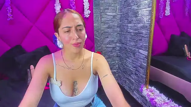 MariamGray1 online show from 12-20-25, 08:38