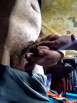 Snapshot of Cogelonregio chatting on 10-23-25, 05:40 Cogelonregio online show from 10-23-25, 05:40