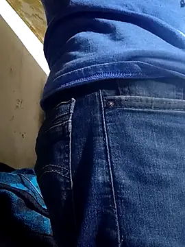 Snapshot of Cogelonregio chatting on 11-06-25, 11:59 Cogelonregio online show from 11-06-25, 11:59