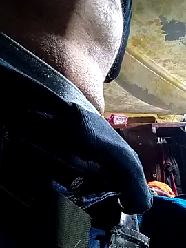 Snapshot of Cogelonregio chatting on 11-09-25, 05:06 Cogelonregio online show from 11-09-25, 05:06