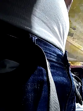 Snapshot of Cogelonregio chatting on 11-19-25, 05:40 Cogelonregio online show from 11-19-25, 05:40