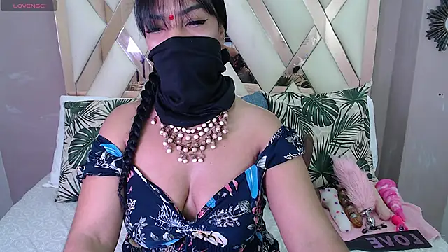 Iniya Parul online show from 11-08-25, 01:22