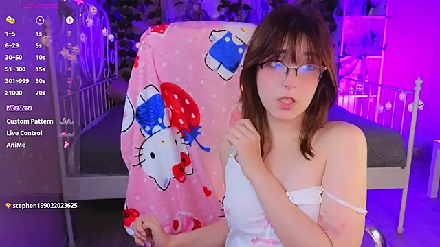 Soffi Toffi online show from 10-24-25, 10:28