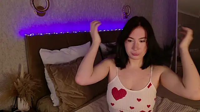 Snapshot of Busty_Lina chatting on 10-16-25, 05:41 Busty Lina online show from 10-16-25, 05:41
