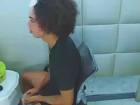 WinnyBarness online show from 10-24-25, 02:08