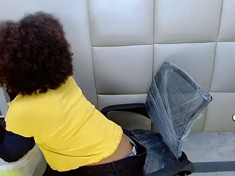 WinnyBarness online show from 10-26-25, 02:17