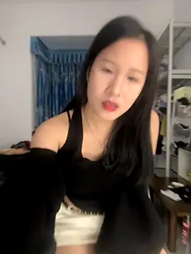 Snapshot of littlesluttycat chatting on 11-29-25, 04:21 littlesluttycat online show from 11-29-25, 04:21