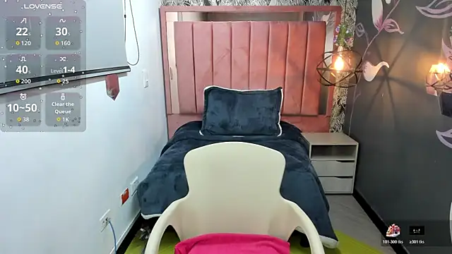 Snapshot of Rachel__Jonees chatting on 11-12-25, 12:16 Rachel Jonees online show from 11-12-25, 12:16