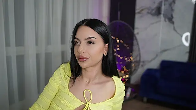 Snapshot of SpicyMaple_ chatting on 11-25-25, 08:42 SpicyMaple online show from 11-25-25, 08:42