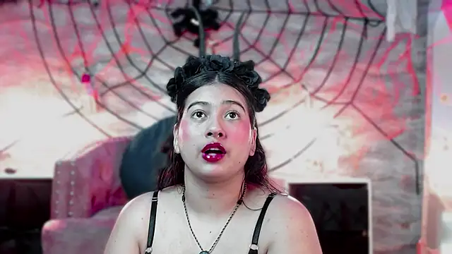 Snapshot of lilithst_ chatting on 10-29-25, 09:05 lilithst online show from 10-29-25, 09:05