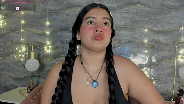 Snapshot of lilithst_ chatting on 12-13-25, 08:25 lilithst online show from 12-13-25, 08:25