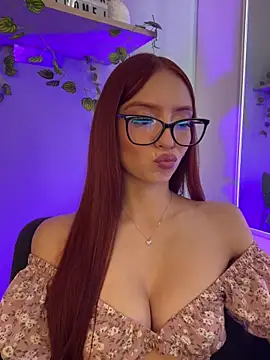 Snapshot of Im_sofiaaa chatting on 11-13-25, 05:23 Im sofiaaa online show from 11-13-25, 05:23