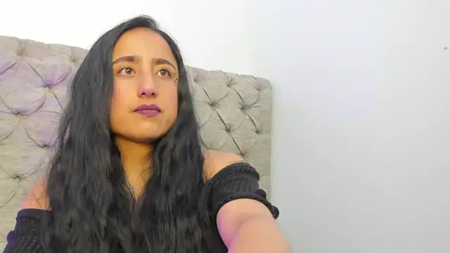 Snapshot of Samanta_Fischer chatting on 11-10-25, 01:54 Samanta Fischer online show from 11-10-25, 01:54